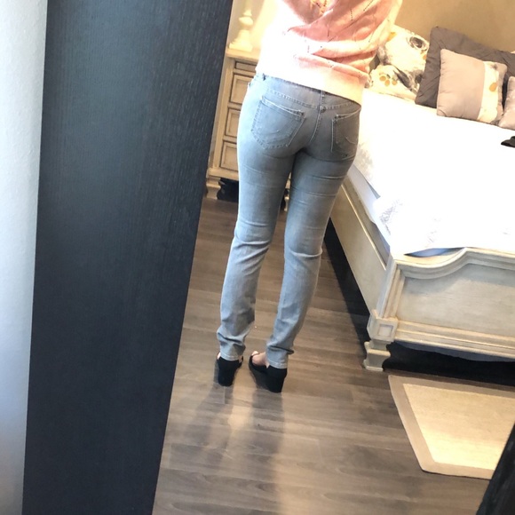 Elle Skinny Jean 4/$25 - Picture 2 of 8